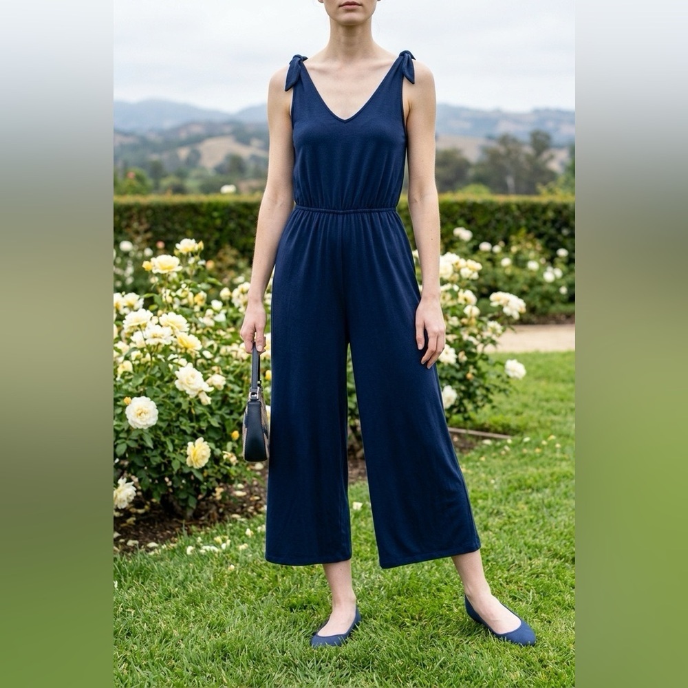 Everly Blue Sleeveless Jumpsuit Size M